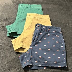Lot of 3 Magellan women’s size 8 shorts green khaki navy blue Texas flag stretch